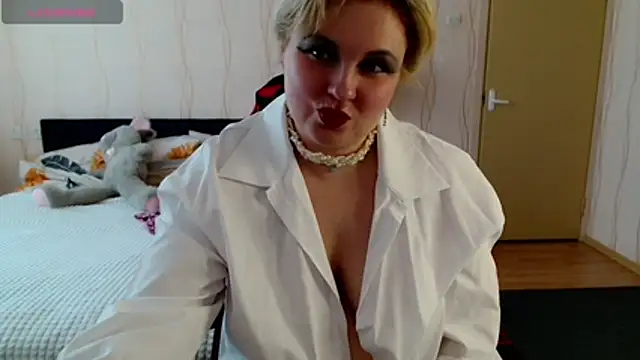 Mari_77777's cam snapshot