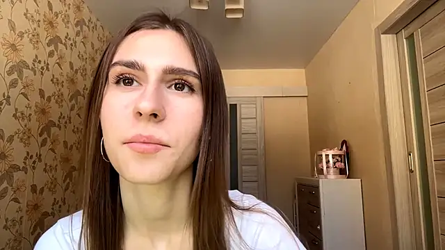 ElsieKuhlmann live sex cam