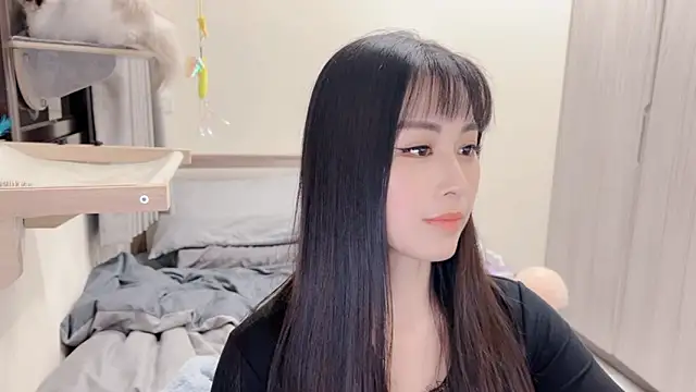 BabyOneDaily's cam snapshot