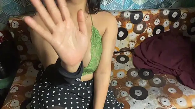 shuhana_'s cam snapshot