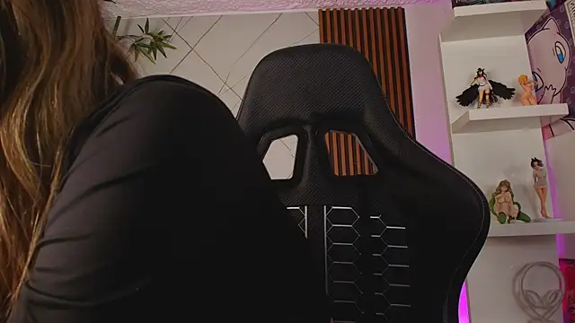 Victoria_Adams14's cam snapshot