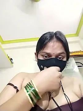 Priyanka_30 live sex cam