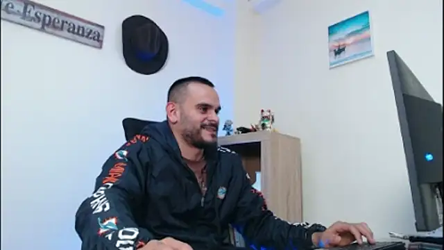 cowboyht live sex cam