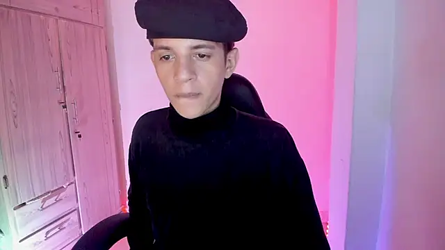 tylernova live sex cam