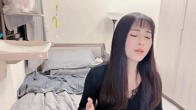 BabyOneDaily live sex cam