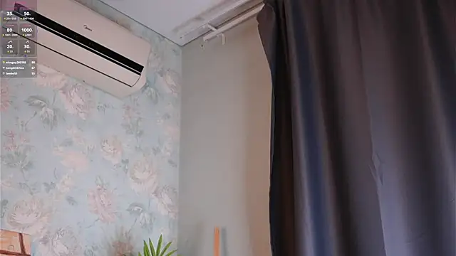 HollieCollelo's cam snapshot