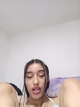 sweetdubros2's cam snapshot