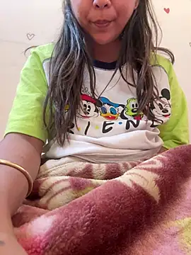 kavyababy00's cam snapshot