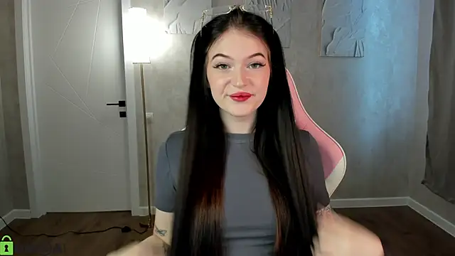 linajourney's cam snapshot