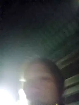 bella-la's cam snapshot