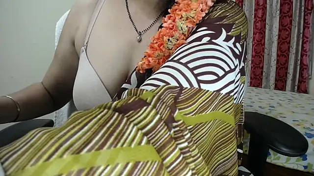 Sexy_HouseWifee's cam snapshot