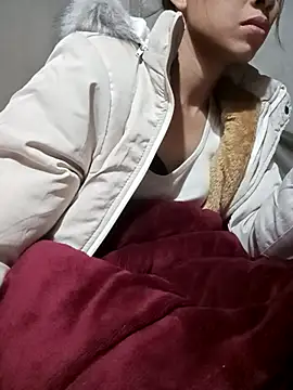 Andrea-688's cam snapshot