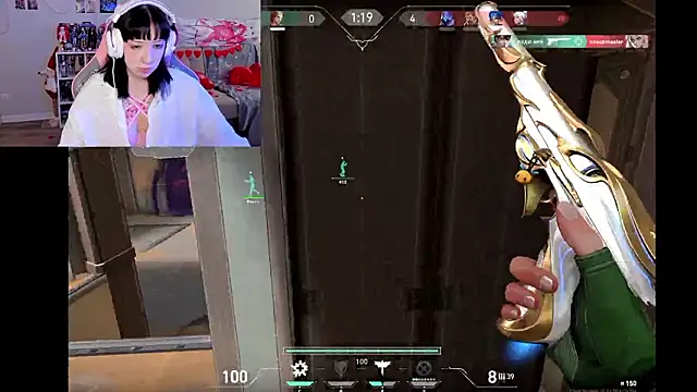 MollysLand's cam snapshot