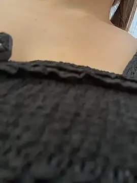 VineraSweet's cam snapshot