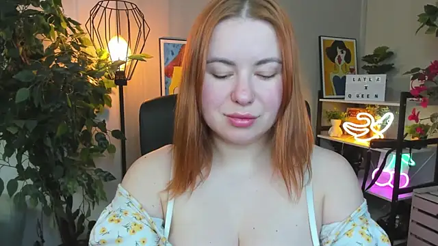 LAYLAxSTAR live sex cam