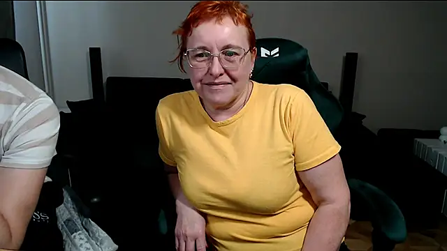 JoannaAndNeighbour live sex cam