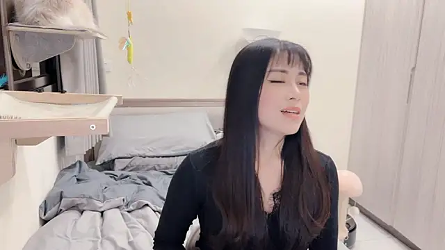 BabyOneDaily's cam snapshot