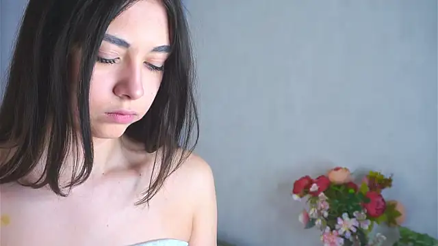 ElyseMangina live sex cam