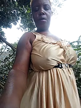 Ledi_brown's cam snapshot