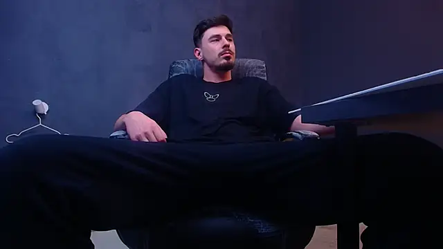 EnzoRace's cam snapshot