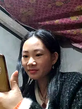 gio-thu live sex cam