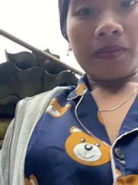 sukanaka99 live sex cam