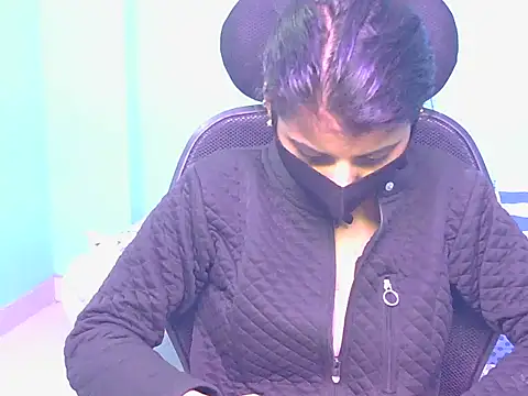 Its-anjali's cam snapshot