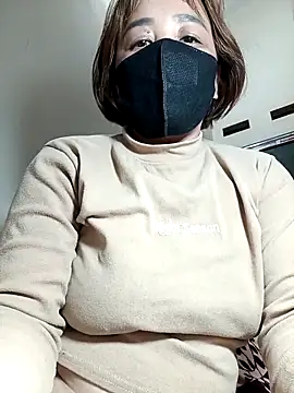 Lyna_sexy24's cam snapshot