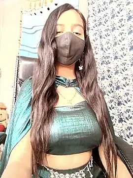 Parinaaz18 live sex cam