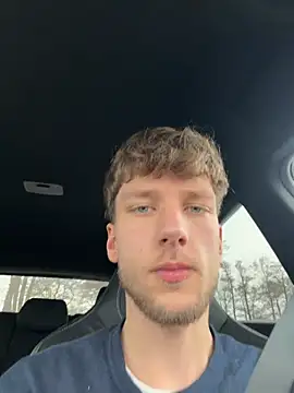 YoungSkinnyBoy20 live sex cam