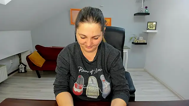 LollaGirl's cam snapshot