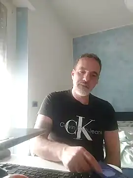 Marcolino183 live sex cam