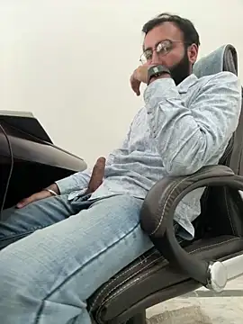 Ronny69y live sex cam