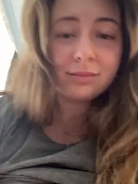 curvyflawless live sex cam