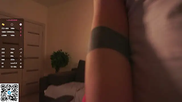 RoxannaCarver live sex cam