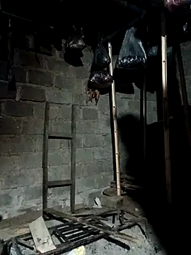 girl-hot2x's cam snapshot