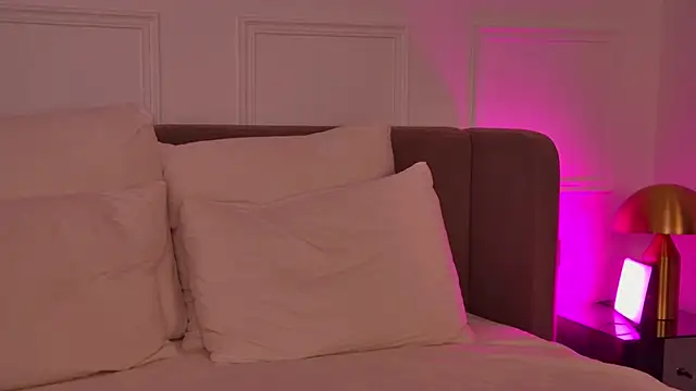 ArianaMell's cam snapshot