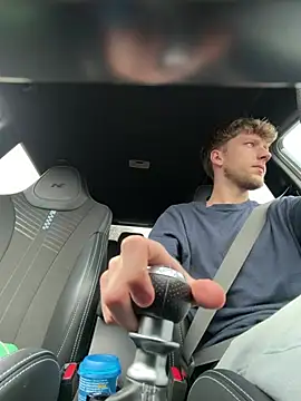 YoungSkinnyBoy20 live sex cam