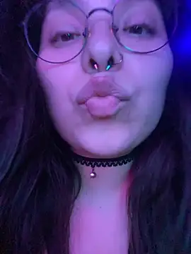 Solo_yoss live sex cam