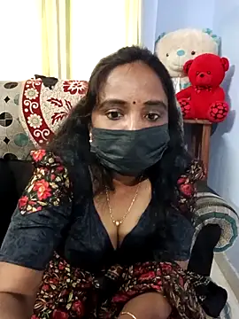 Tinarosy13's cam snapshot