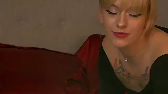 NyssaRaven's cam snapshot