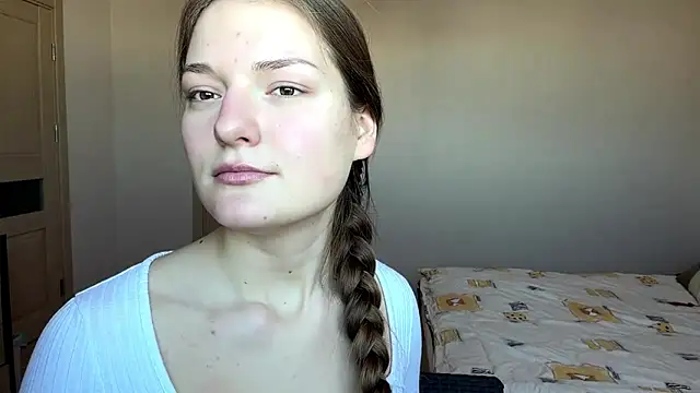 Milayouknow's cam snapshot