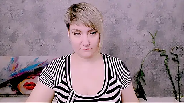 Djullia's cam snapshot