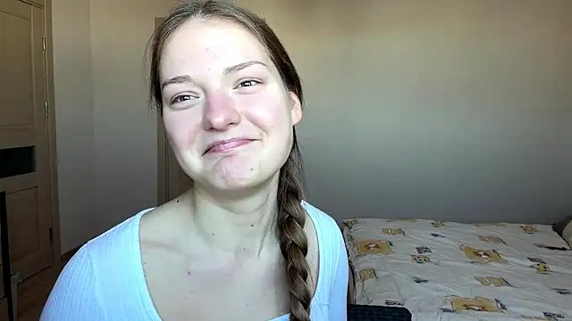 Milayouknow's cam snapshot