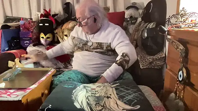 EroticVenetian live sex cam