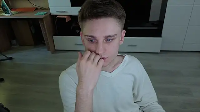 angryzan live sex cam