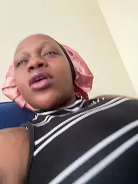 Boneca25 live sex cam