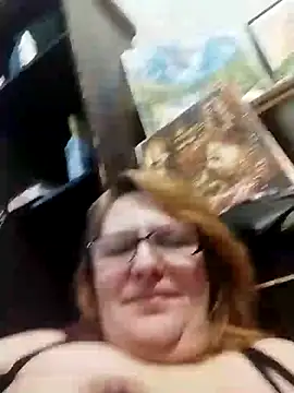 Forest-Lady's cam snapshot