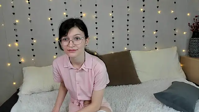 ThoraMarola's cam snapshot