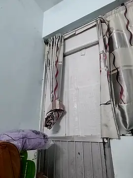 simsim-00's cam snapshot